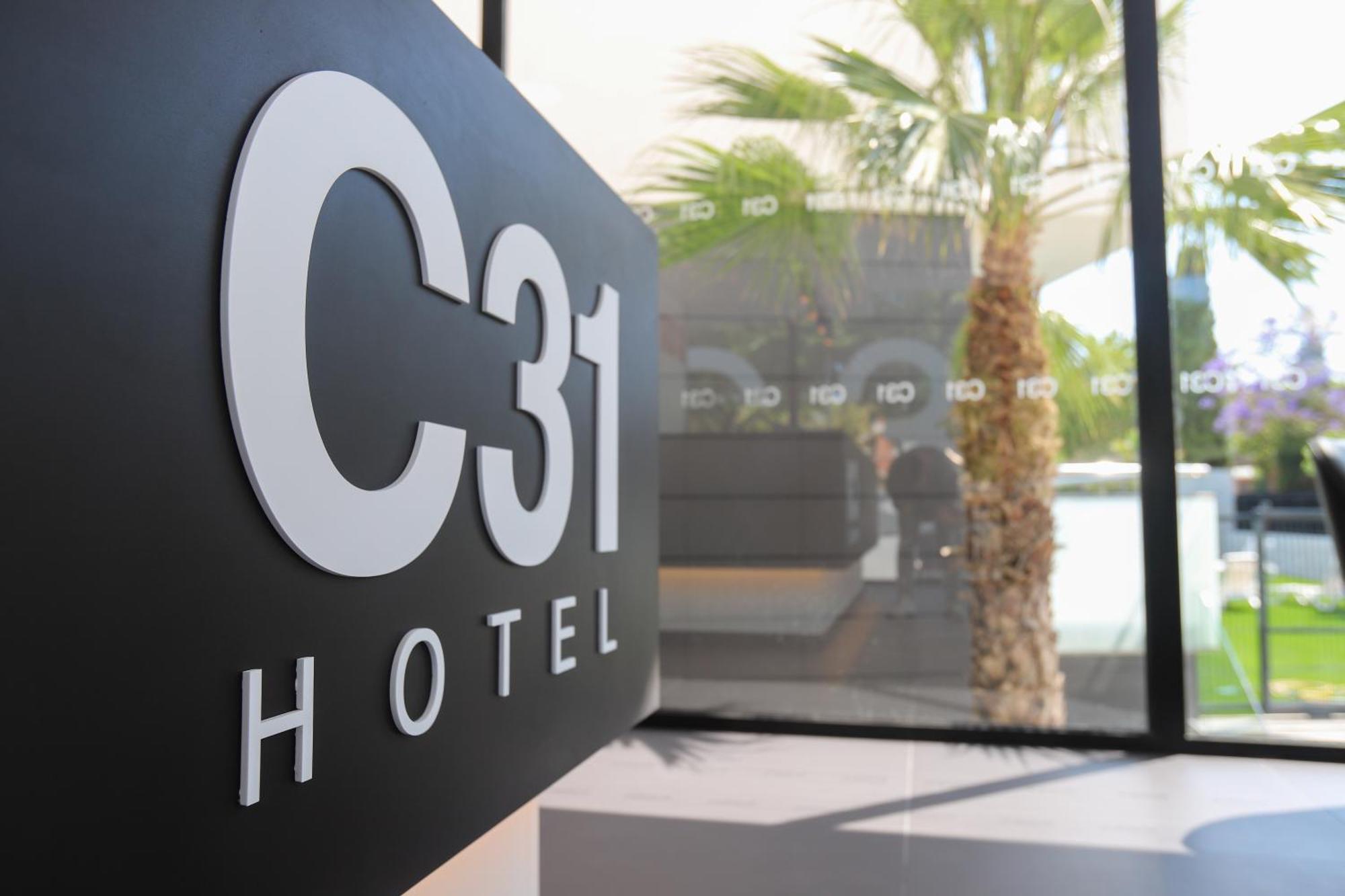 Hotel C31 Castelldefels Exterior foto